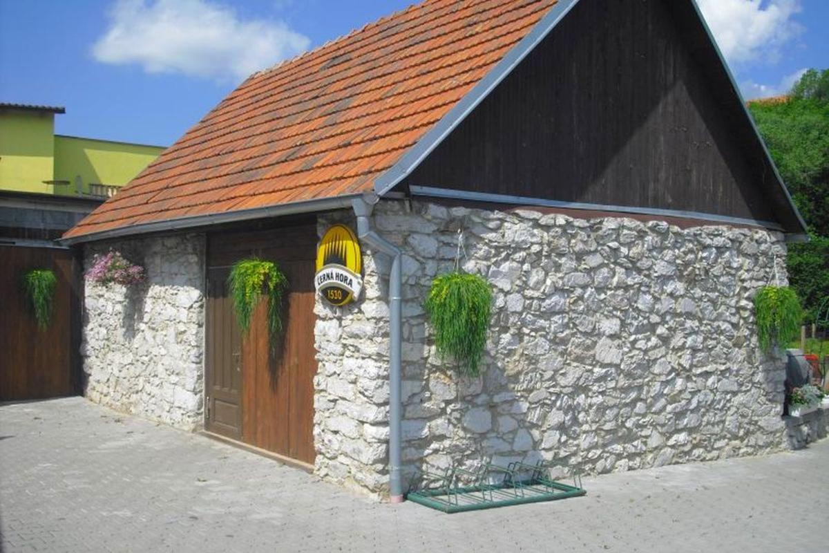Penzion U Balcarky Ostrov u Macochy エクステリア 写真